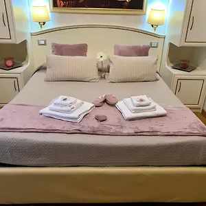 2* Frühstückspension Domus Via Veneto