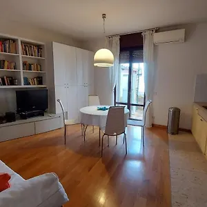 Marconi - Porta Leoni Apartamento Verona