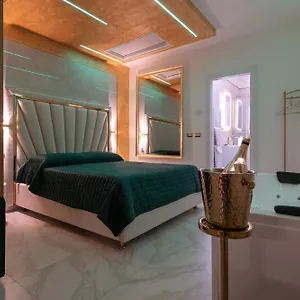 Fashion Gold With Jacuzzi & Car Garage Apartamento Bolonha